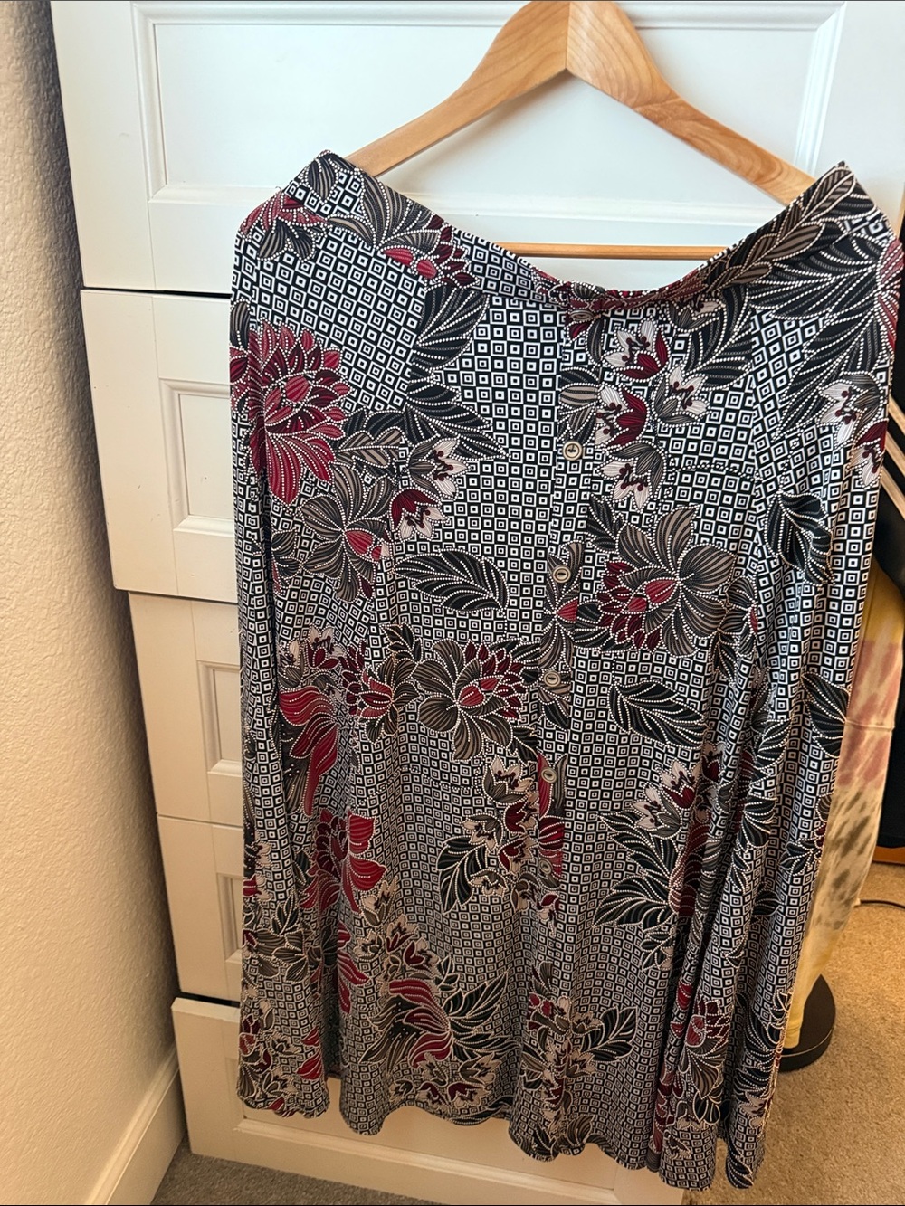 SJS Black and White Floral Patterned Skirt with Red Accents